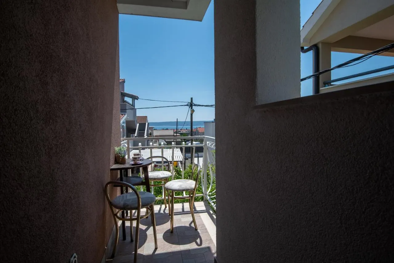Vranjes Apartment Kastela