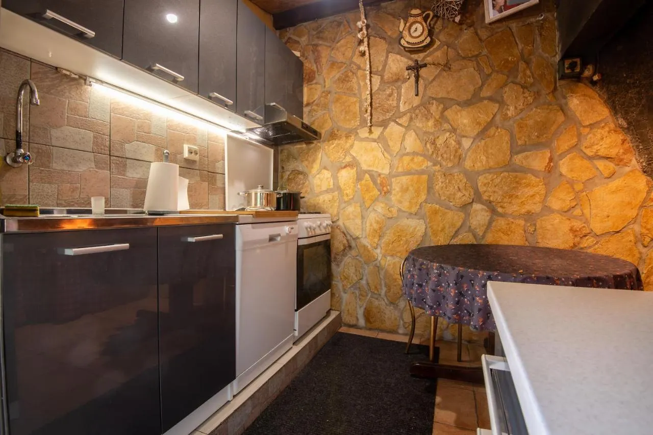 Vranjes Apartment Kastela
