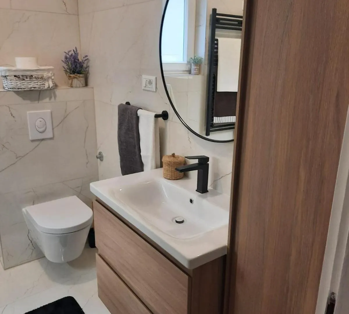 Vranjes Apartment Kastela
